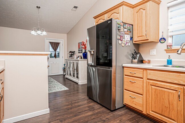Building Photo - Please View 3D Virtual Walk-Through Before Scheduling a Showing