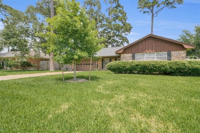 Building Photo - 442 Mignon Ln