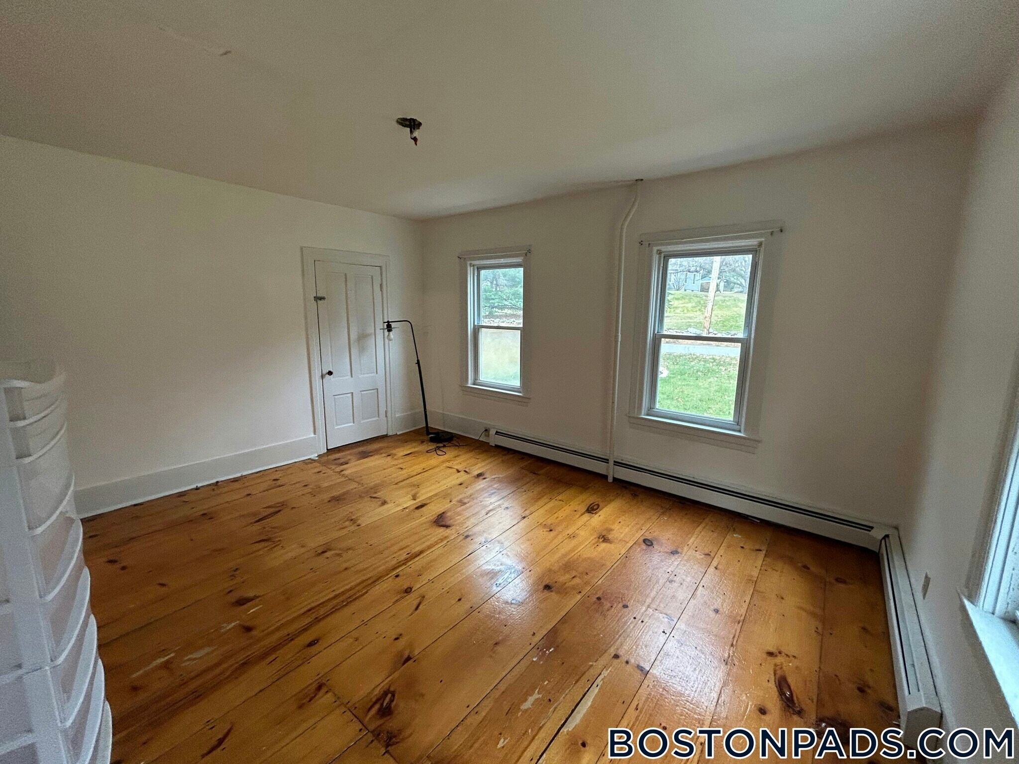 Building Photo - 60 Old Common Rd