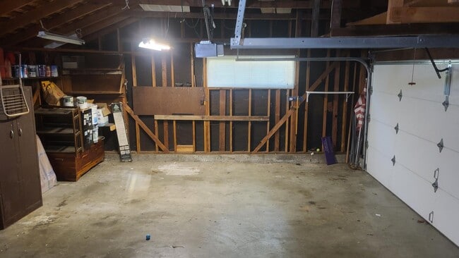 Building Photo - 5523 Mary Jo Way