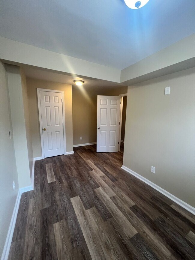 Building Photo - 1033 Tennessee Ave