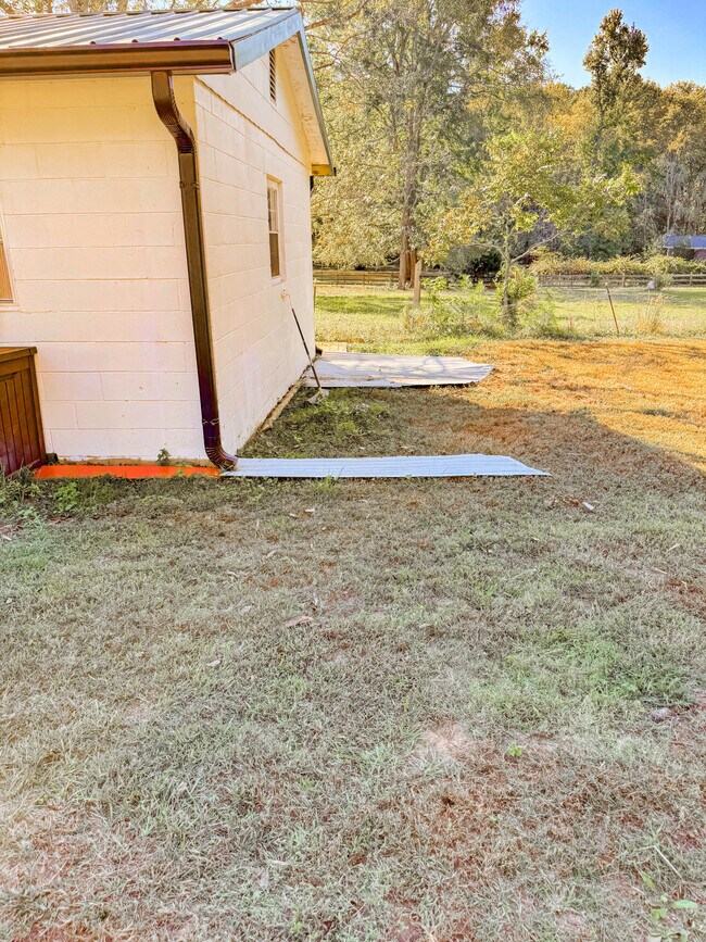 Building Photo - 3204 Ray Owens Rd