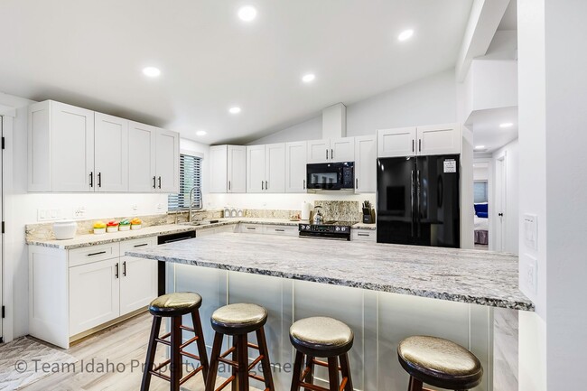 Building Photo - BRAND NEW! Fully furnished and stocked Single Level Home...Easy & Beautiful Living with a stunnin...