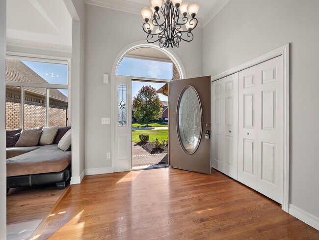 Building Photo - 50247 Cheltenham Dr