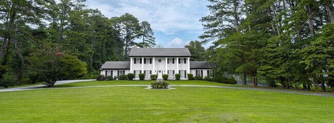 Building Photo - 441 Georgia 279-SI ID1019263P