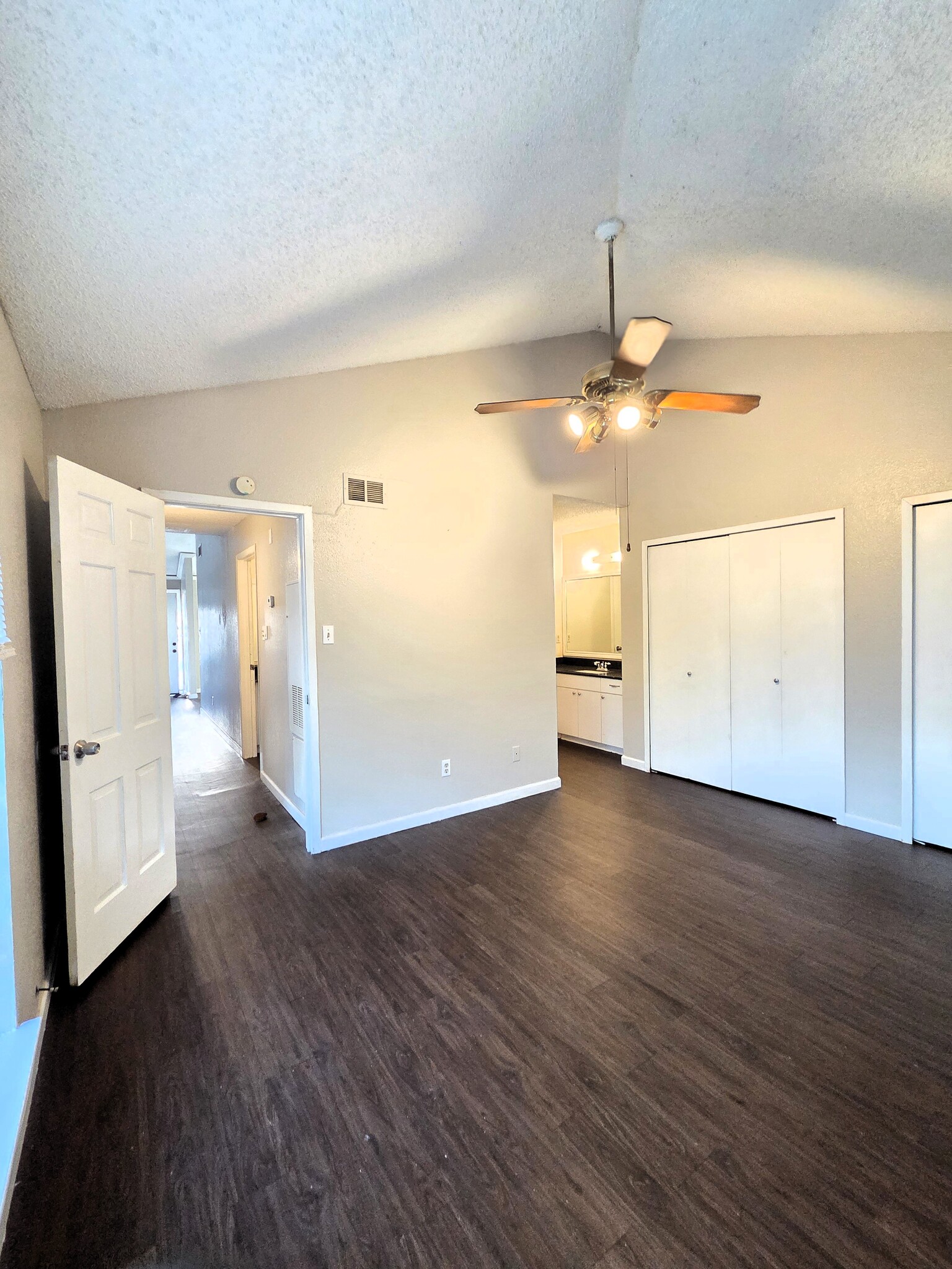 Building Photo - 11515 Meadow Pines Ct