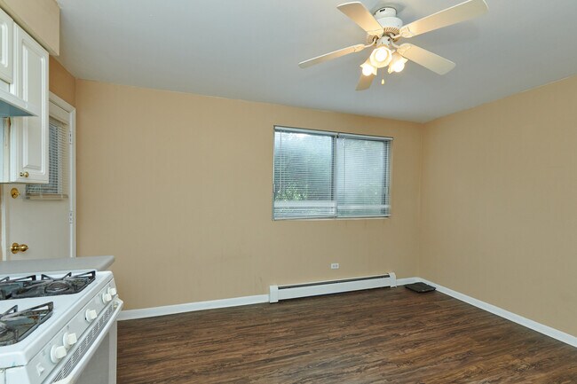 Building Photo - 1762 W Highland Ave