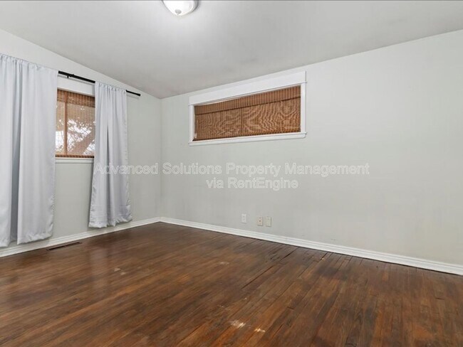 Building Photo - 2100 Theckston Rd