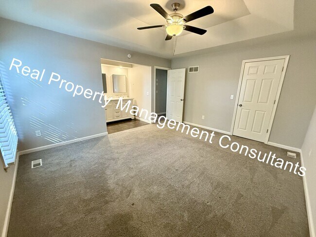 Building Photo - 3 Bed 2 Bath Modern Home in Prime Location!