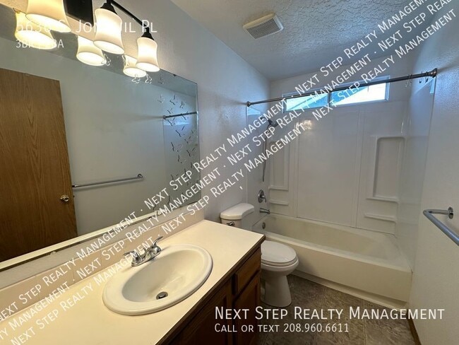 Building Photo - 5636 S Jonquil Pl