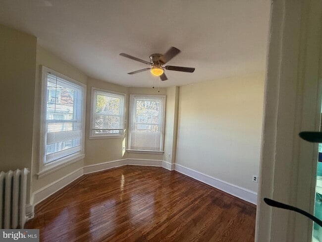 Building Photo - 0-500 E Johnson St