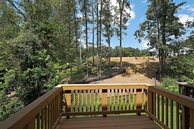 Building Photo - Pet-Friendly Fry's Spring Townhome Near 5t...