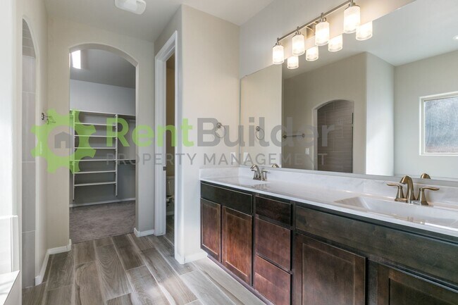 Building Photo - CALL US TODAY AT (505) 808-6467 TO SCHEDUL...