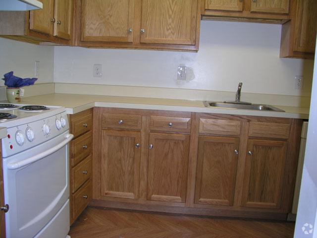 Kitchen - Kent Avenue Senior Living