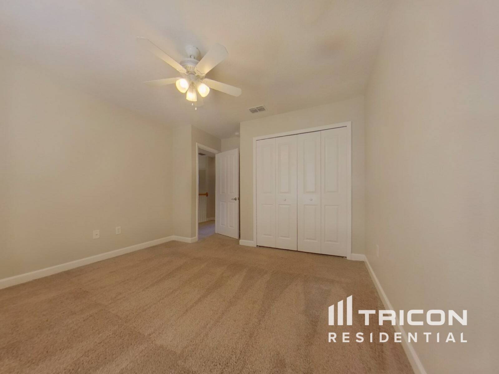 Building Photo - 1055 Golf Point Loop