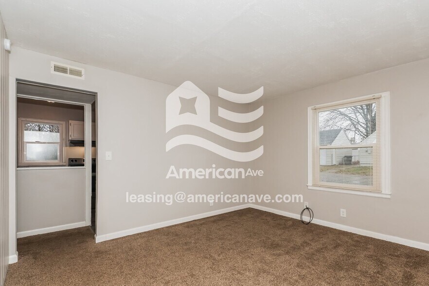 Building Photo - 1105 Blakley Dr