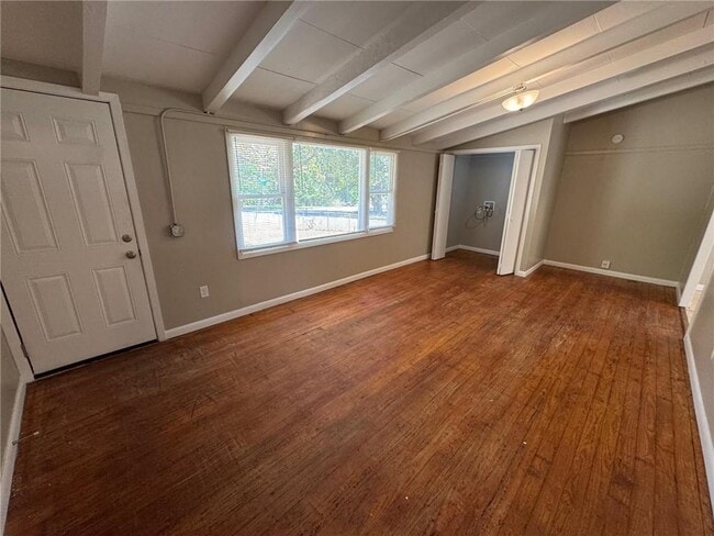 Building Photo - 4051 Pringle Dr