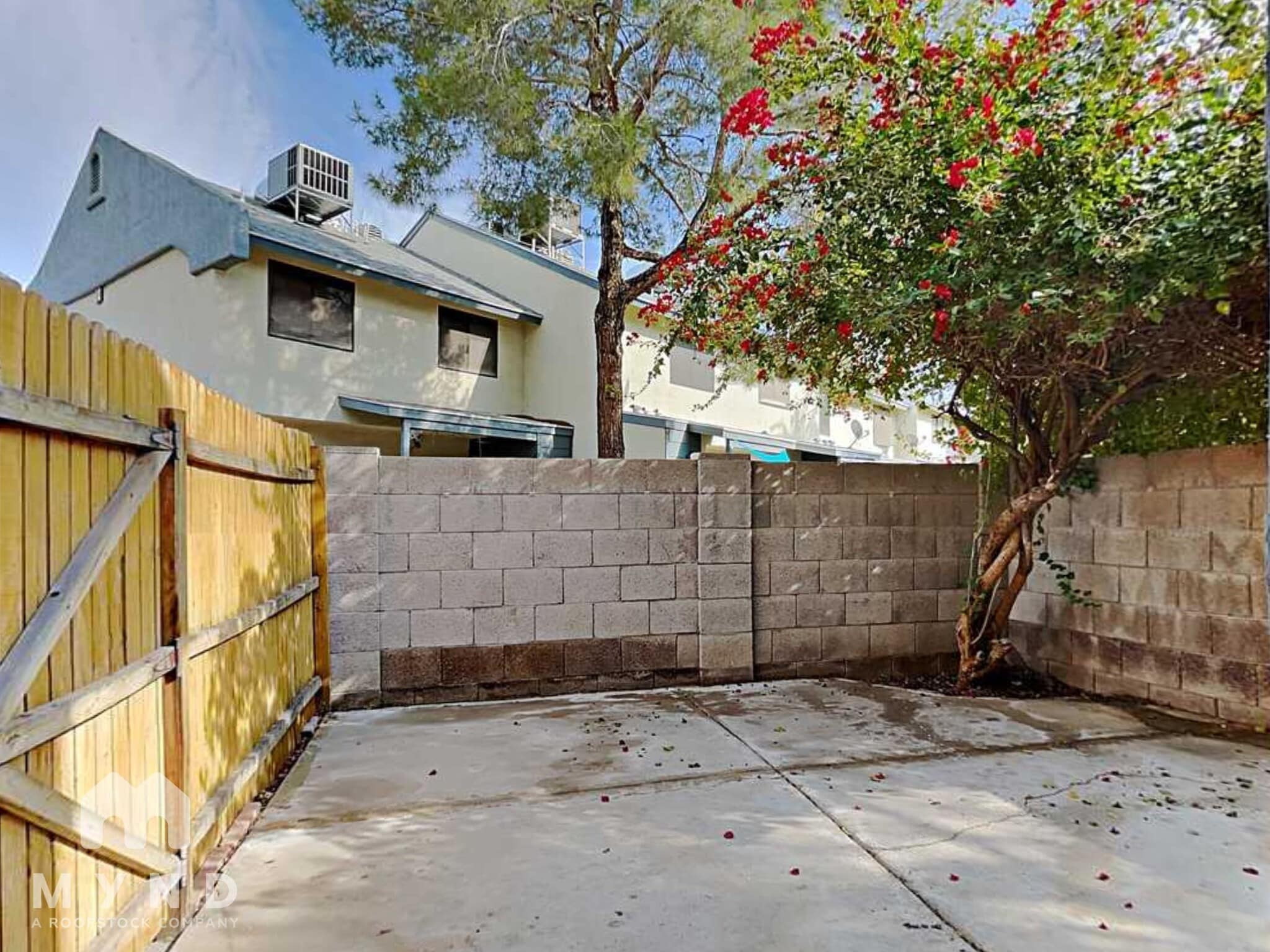 Building Photo - 7801 N 44th Dr