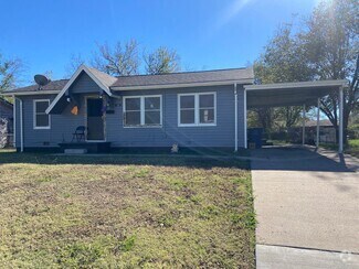Building Photo - 3 Bedroom Home