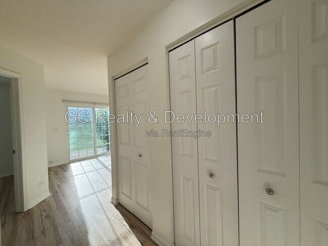 Building Photo - 1068 Turin Dr