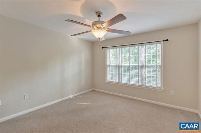 Building Photo - 991 Carodon Dr