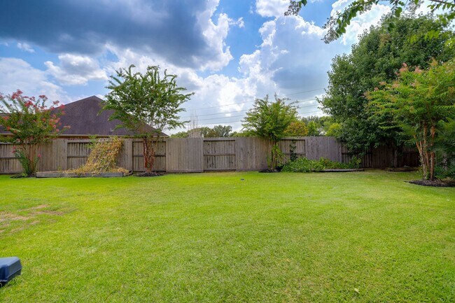 Building Photo - 6703 Forsythe Ln