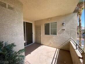 Building Photo - 7111 S Durango Dr