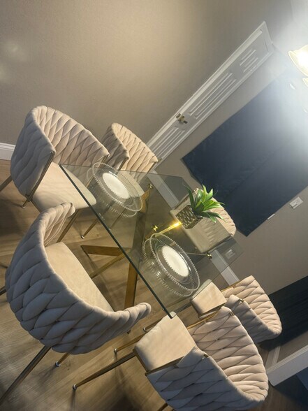 Building Photo - 14 Oneda Dr