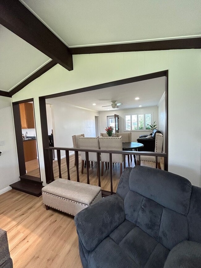 Building Photo - Beautiful 3 Bedroom 2 Bath !!