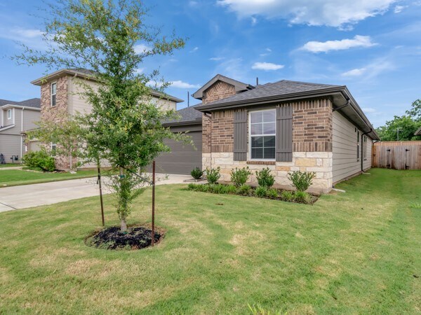 Building Photo - 1518 Merulana Lane