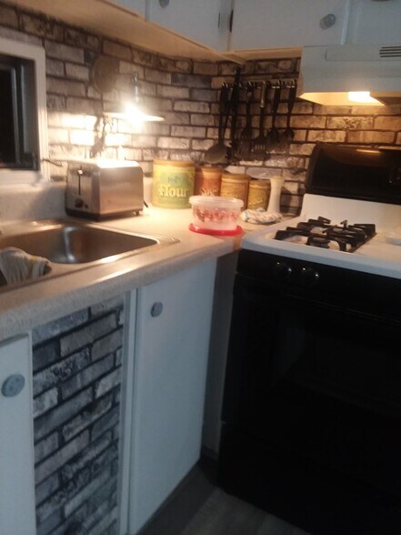 newer kitchen! - 30424 Francis St