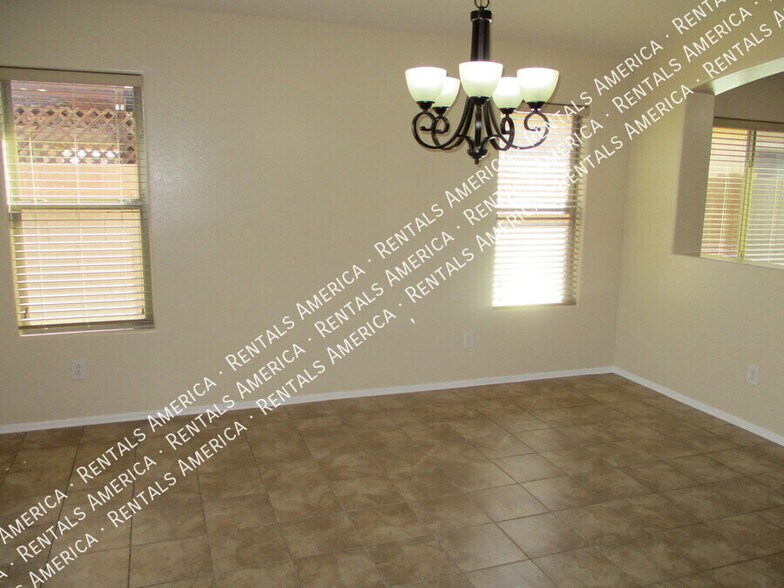 Building Photo - 1328 Natasha Dr