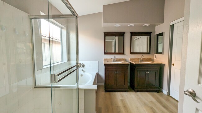 Building Photo - 12051 S 44th St