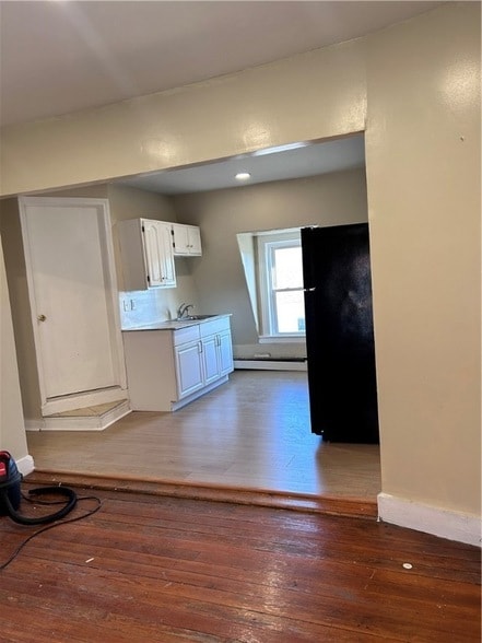 Building Photo - 111 Burnett St