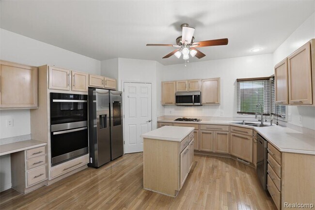 Building Photo - 3932 Fieldview Rd