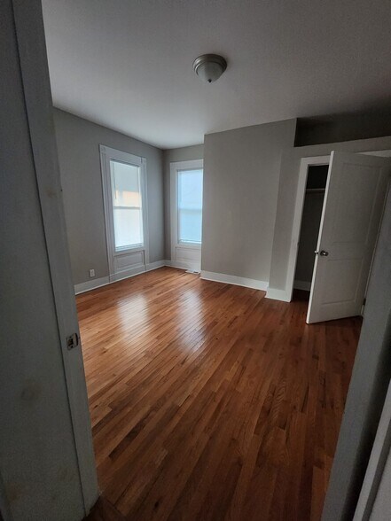 Building Photo - 499 Winthrop Ave
