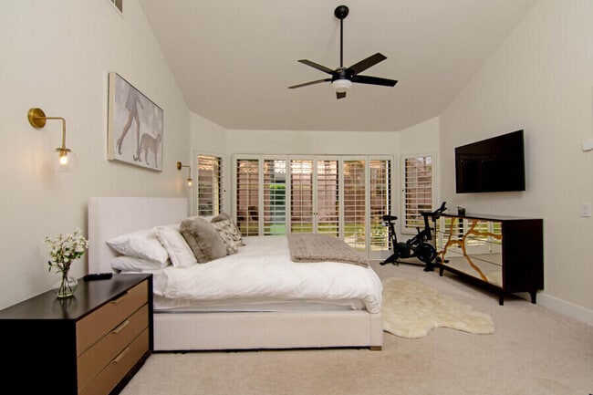 Building Photo - 80671 Cherry Hills Dr