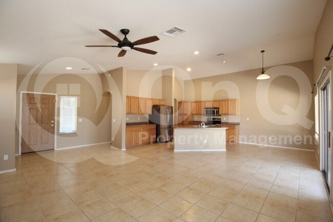 Building Photo - 10234 E Javelina Ave