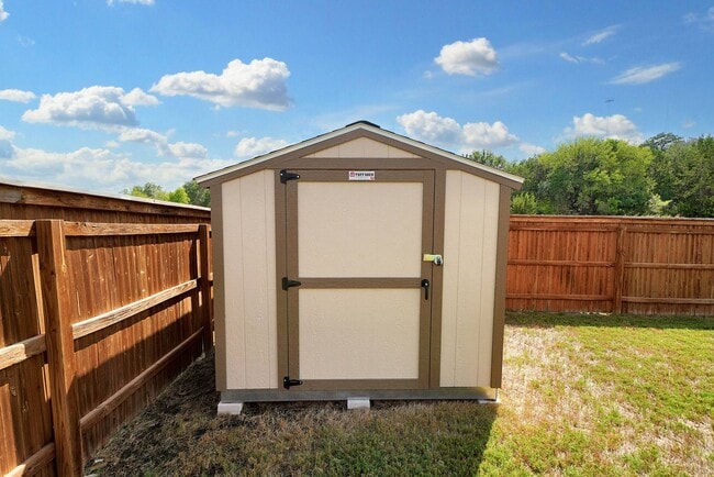 Building Photo - Upgraded Single-Story Home in the Desirable Vista Ridge Subdivision - Realtor Commission: $600