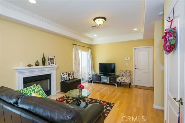 Building Photo - 43 El Dorado St