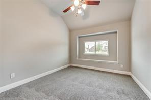 Building Photo - 698 Harper Dr
