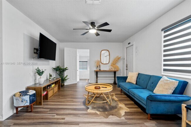 Building Photo - 5920 NE 2nd Terrace