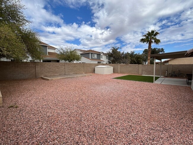 Building Photo - 14658 W Marcus Dr