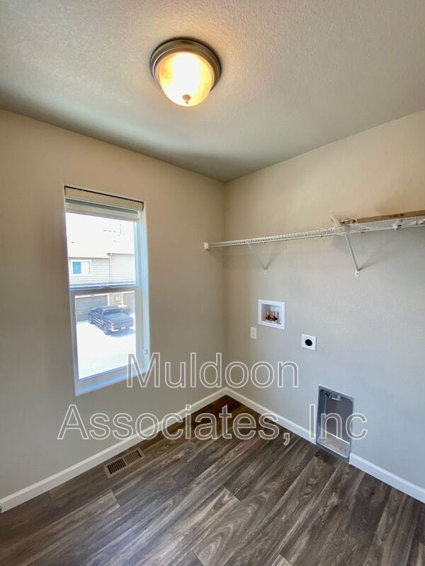 Building Photo - 4005 Tiberias Pt