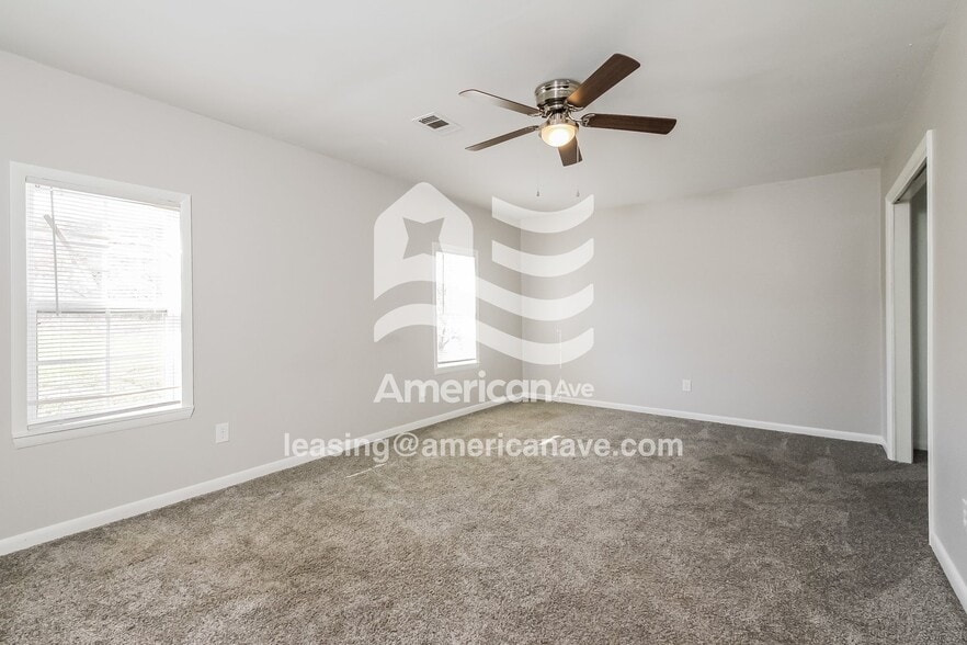 Building Photo - 916 1/2 North Willow Road, 74063; #1977520 - 1977520