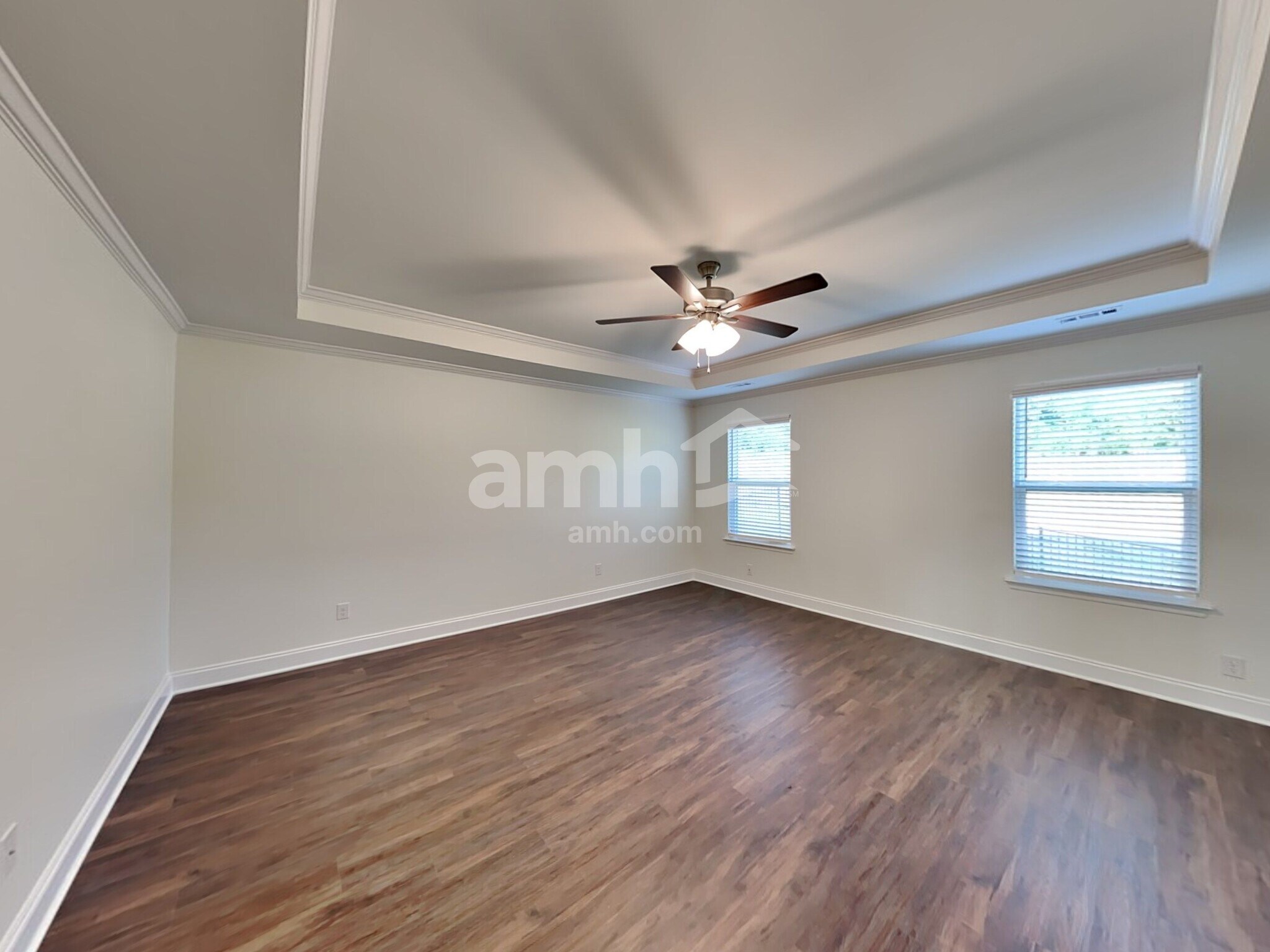 Building Photo - 209 Malayna Dr S