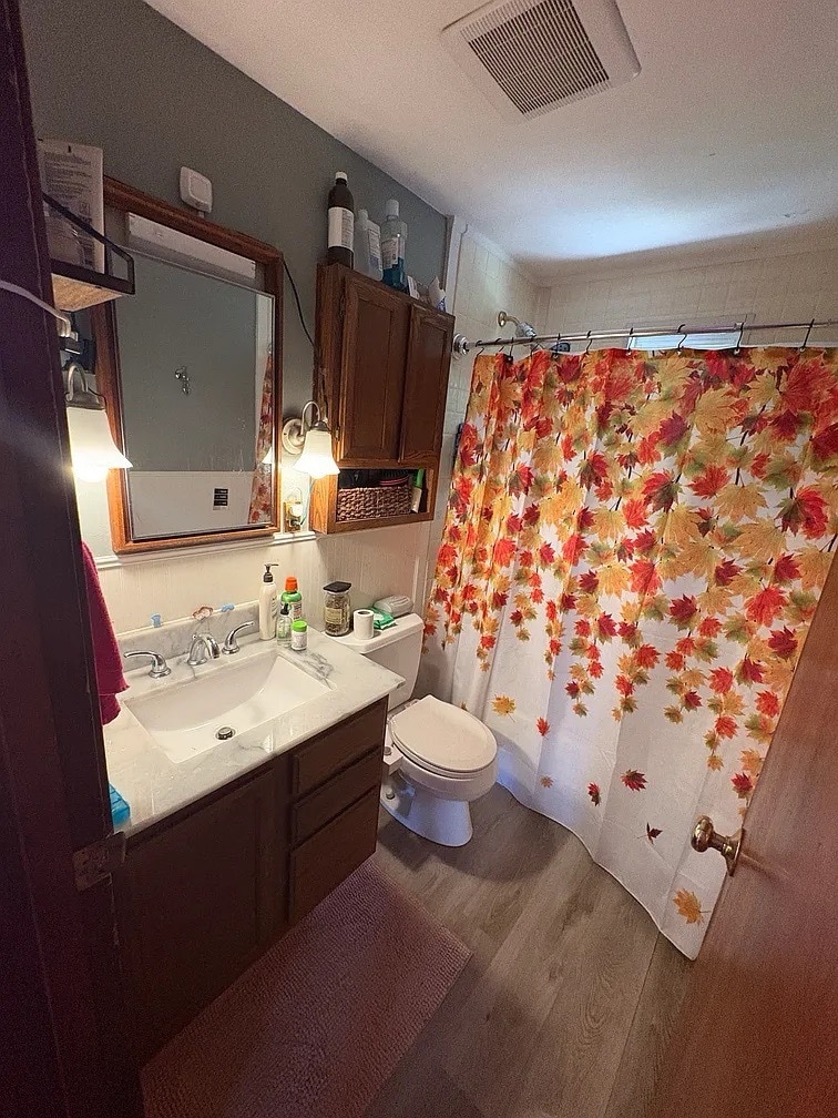 Building Photo - 645 Grandview Ave