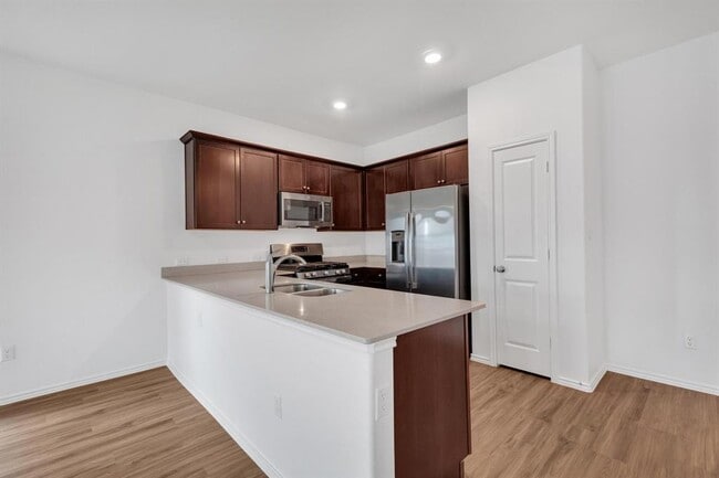 Building Photo - 219 George Neggan Ln