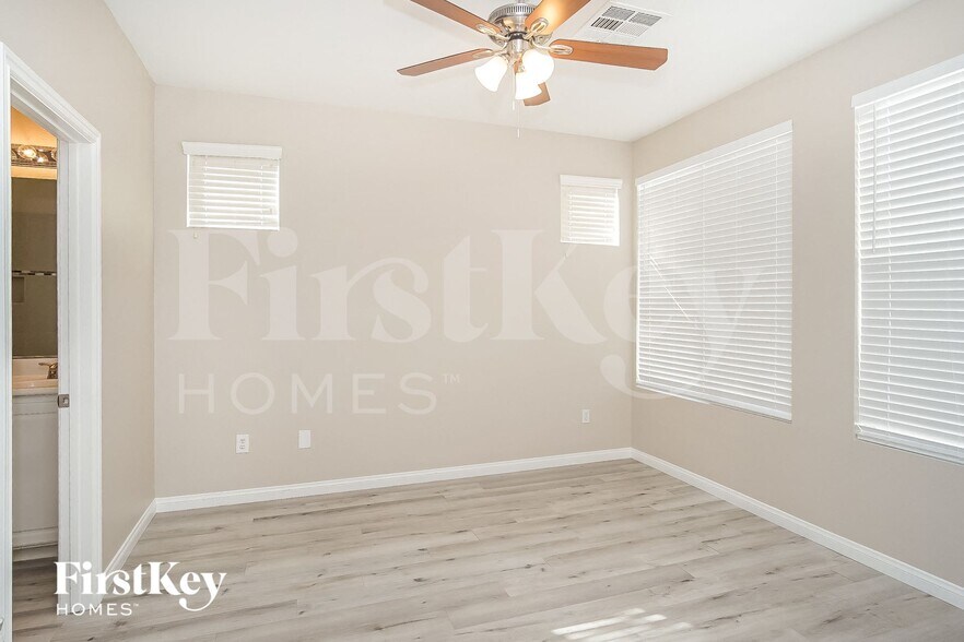 Building Photo - 7617 French Springs St