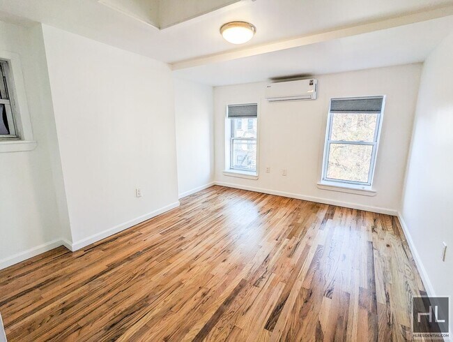 Building Photo - WASHINGTON AVENUE